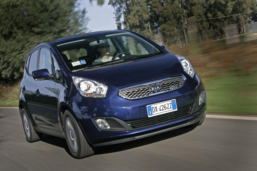  Kia Venga 2010 года  (фото 69 из 199)